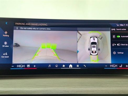 Used 2025 BMW 330i xDrive Sedan image 46