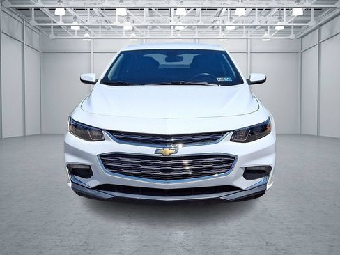 Certified 2018 Chevrolet Malibu LT FWD image 3