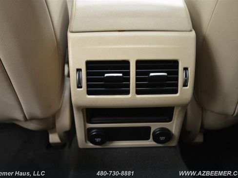 Used 2020 Jaguar XF Premium image 23