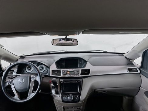 Used 2016 Honda Odyssey SE image 21