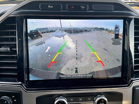 Used 2022 Ford F250 Lariat w/ Chrome Package image 14