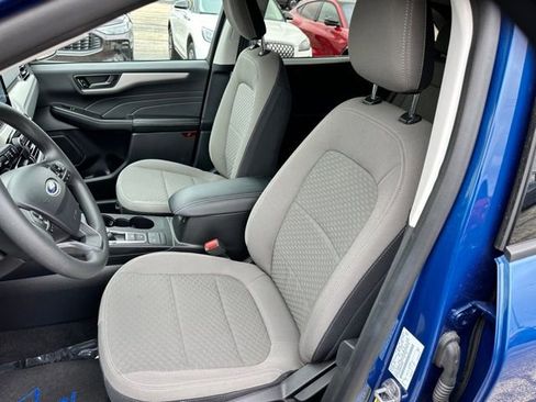 Used 2022 Ford Escape SE image 12
