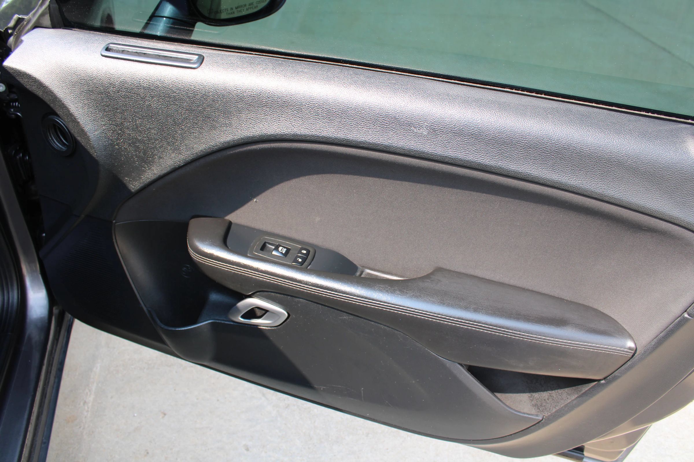 Used 2018 Dodge Challenger SXT RWD image 18