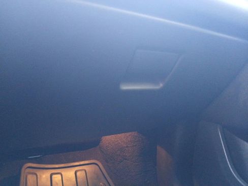 Used 2016 Land Rover Discovery Sport HSE image 31