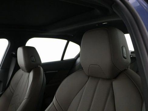 Used 2025 BMW 530i xDrive w/ Premium Package image 11