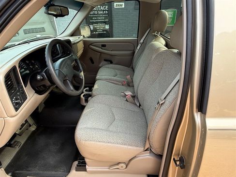 Used 2004 GMC Sierra 1500 W/T RWD image 10