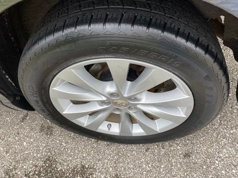 Used 2013 Toyota Venza LE FWD image 32
