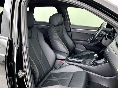 Used 2021 Audi Q3 2.0T Premium Plus w/ Premium Plus Package image 10