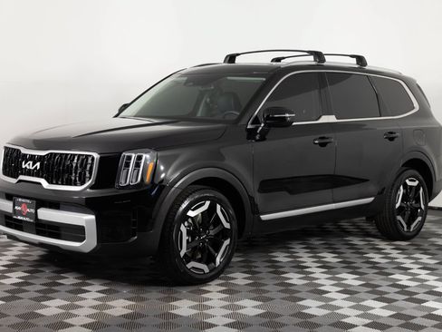 Used 2024 Kia Telluride EX w/ EX Captain's Chair Package AWD/4WD image 1
