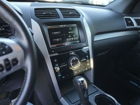 Used 2015 Ford Explorer Sport w/ Equipment Group 401A image 28