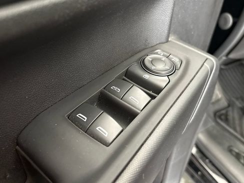 Used 2022 Chevrolet Silverado 1500 Custom w/ LPO, Dark Essentials Package AWD/4WD image 13