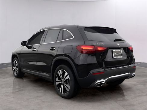 Used 2025 Mercedes-Benz GLA 250 4MATIC image 8