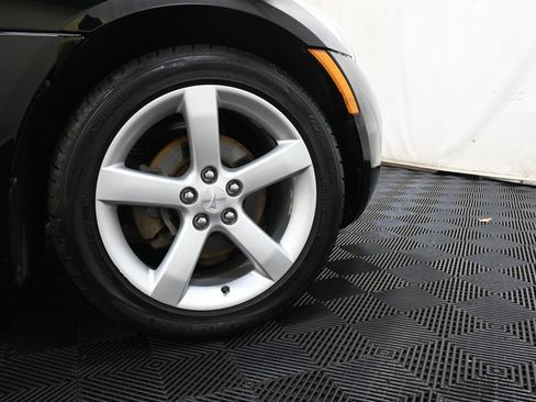 Used 2008 Pontiac Solstice Convertible w/ Preferred Package RWD image 21