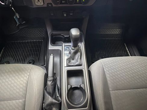 Used 2021 Toyota Tacoma SR5 RWD image 20