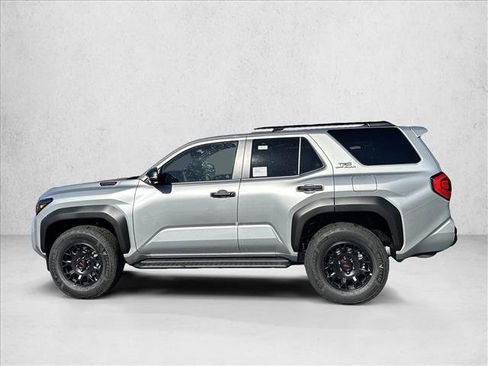 Used 2025 Toyota 4Runner TRD Off-Road Premium AWD/4WD image 4