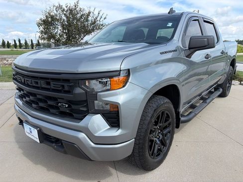 Used 2024 Chevrolet Silverado 1500 Custom w/ Rally Edition AWD/4WD image 4