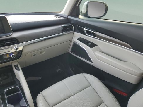 Used 2022 Kia Telluride EX w/ EX Premium Package image 14