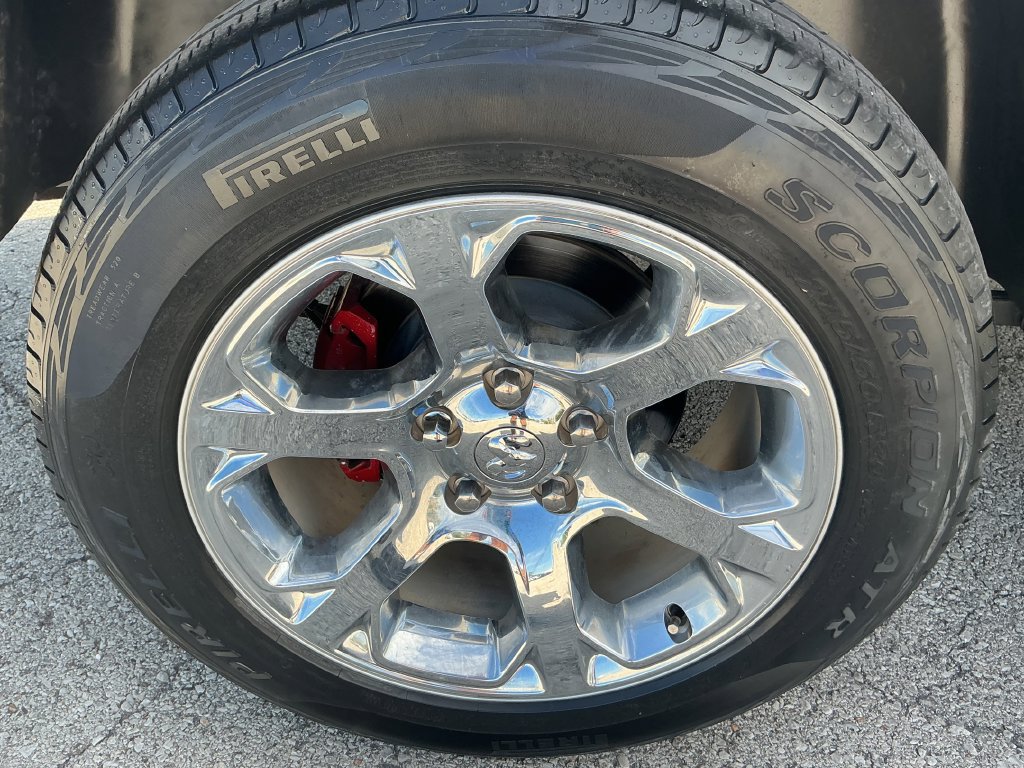 Used 2016 RAM 1500 Laramie AWD/4WD image 11