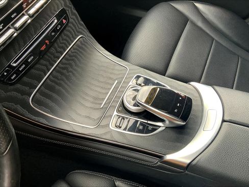 Used 2017 Mercedes-Benz GLC 300 4MATIC image 15