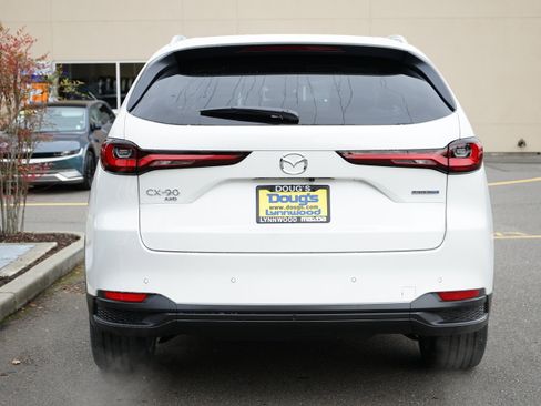 New 2026 MAZDA CX-90 Plug-In Hybrid w/ Preferred image 4