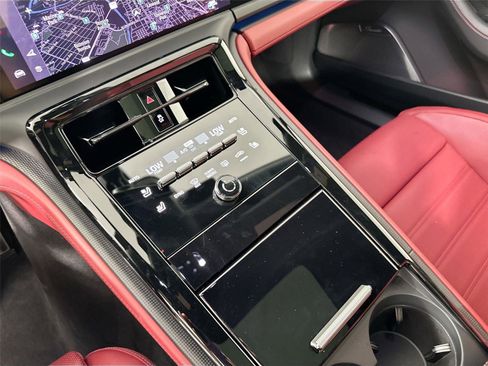 Certified 2025 Porsche Panamera GTS image 36