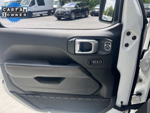Used 2020 Jeep Gladiator Mojave AWD/4WD image 14