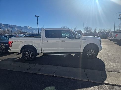 Used 2015 Ford F150 Lariat image 4