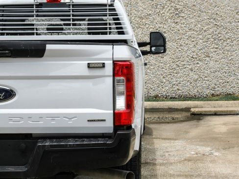 Used 2019 Ford F250 XL w/ Power Equipment Group RWD image 45