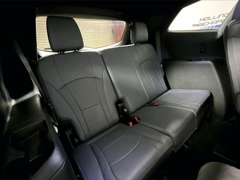 Used 2024 Buick Enclave Premium image 23