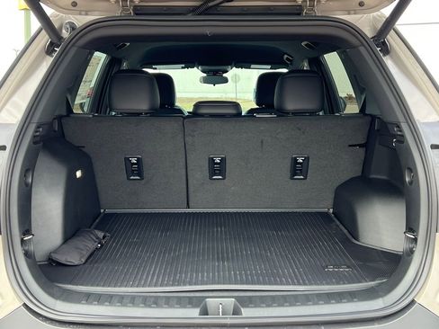 New 2026 GMC Terrain Elevation w/ Elevation Premium Package image 33