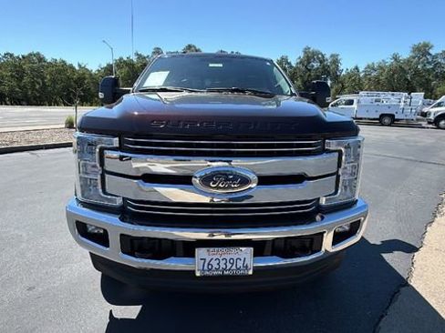 Used 2018 Ford F350 Lariat w/ Camper Package AWD/4WD image 8
