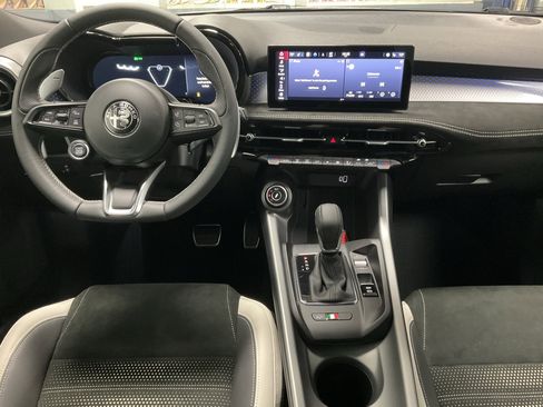 New 2026 Alfa Romeo Tonale AWD/4WD image 13