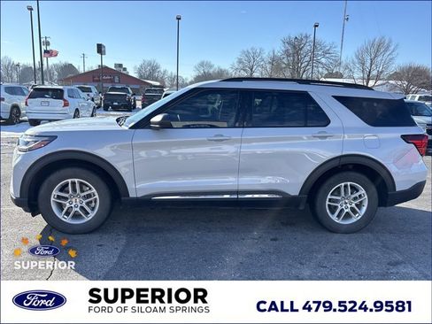 Used 2025 Ford Explorer Active image 11