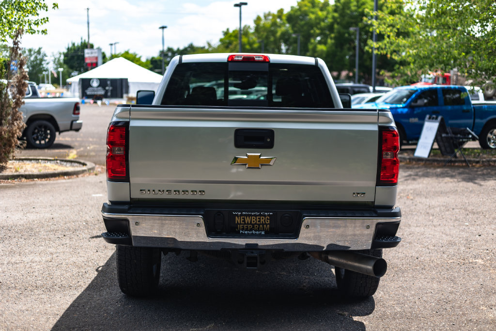 Used 2015 Chevrolet Silverado 2500 LTZ w/ Duramax Plus Package AWD/4WD image 14