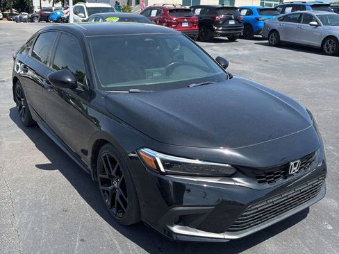 Used 2022 Honda Civic Sport image 2