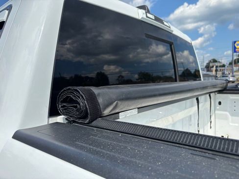 Used 2019 RAM 1500 Big Horn AWD/4WD image 11