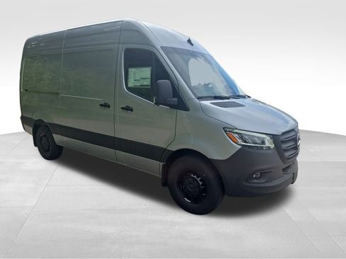 New 2025 Mercedes-Benz Sprinter 2500 image 7