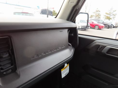 New 2025 Ford Bronco Big Bend image 11