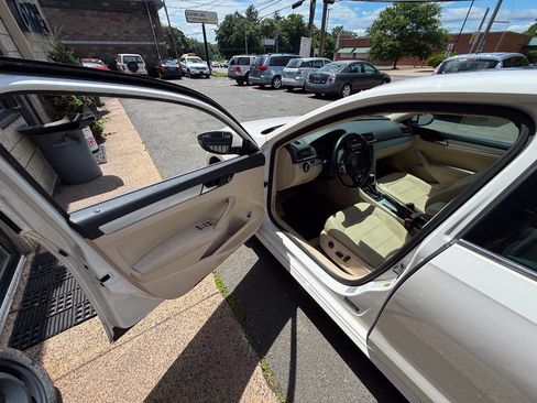Used 2012 Volkswagen Passat 2.5 SE FWD image 7