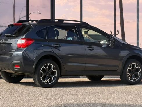 Used 2014 Subaru Crosstrek 2.0i Premium AWD/4WD image 16