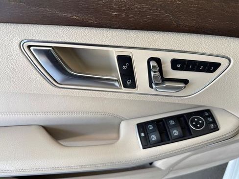Used 2015 Mercedes-Benz E 350 4MATIC Wagon image 10
