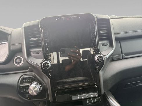 Used 2023 RAM 1500 Laramie AWD/4WD image 15