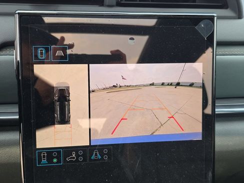 New 2026 GMC Terrain AT4 w/ Convenience Package III image 22