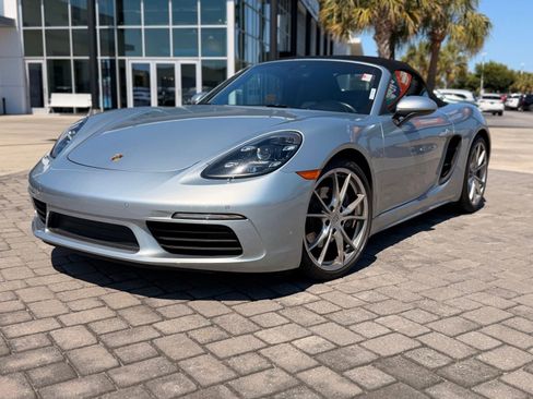 Used 2021 Porsche 718 Boxster RWD image 1