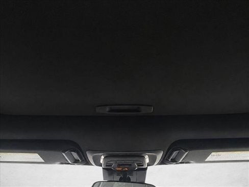Used 2023 Toyota Corolla SE w/ SE Package FWD image 11