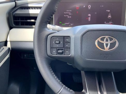 Used 2026 Toyota RAV4 XLE Premium FWD image 24