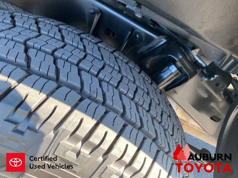 Certified 2021 Toyota Tacoma TRD Sport w/ Technology Package AWD/4WD image 10