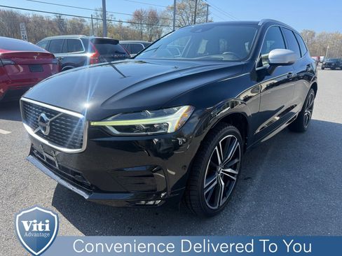 Used 2018 Volvo XC60 T5 R-Design w/ Convenience Package AWD/4WD image 4