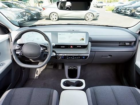 Certified 2024 Hyundai Ioniq 5 SEL RWD image 18