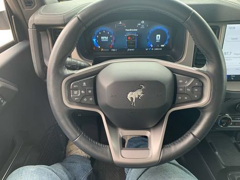 Certified 2025 Ford Bronco Outer Banks AWD/4WD image 31